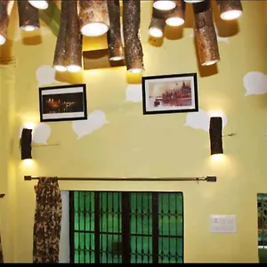 Monalisa Auberge de jeunesse